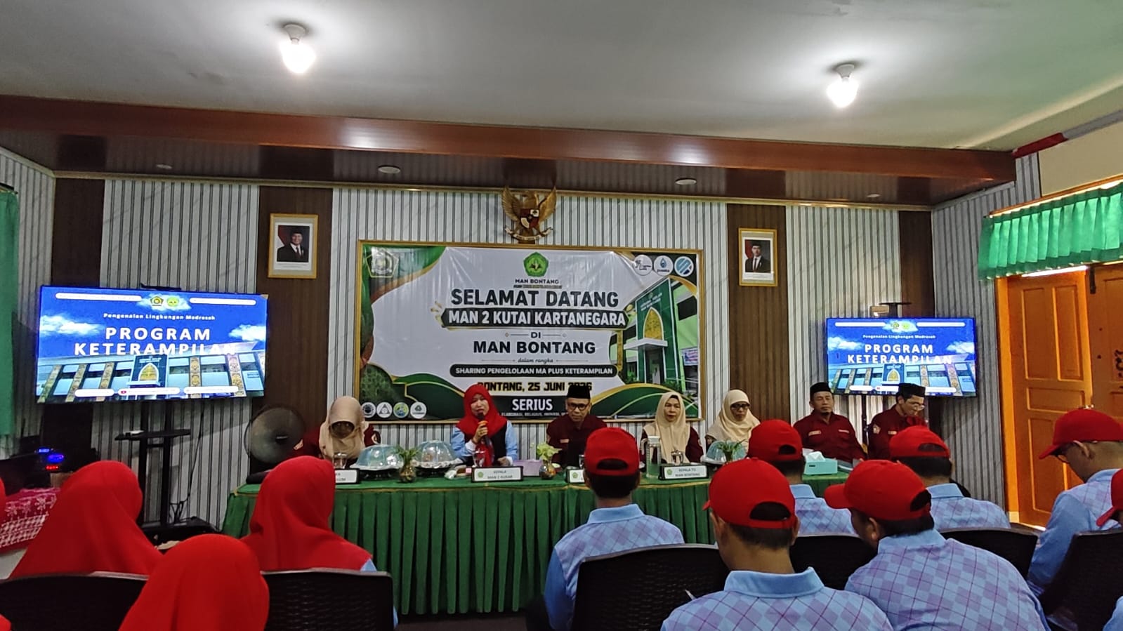 Kunjungan MAN 2 Kukar ke MAN Bontang dalam Rangka Sharing Program Ketrampilan